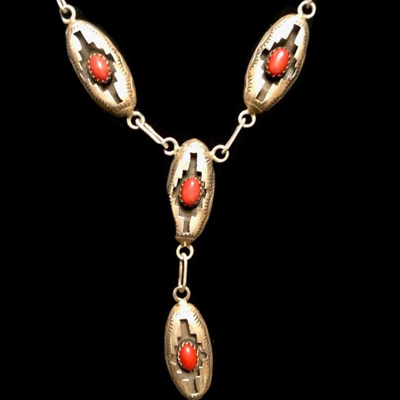 Shadow box - Coral - Vintage - Necklace - Picture 3 of 3